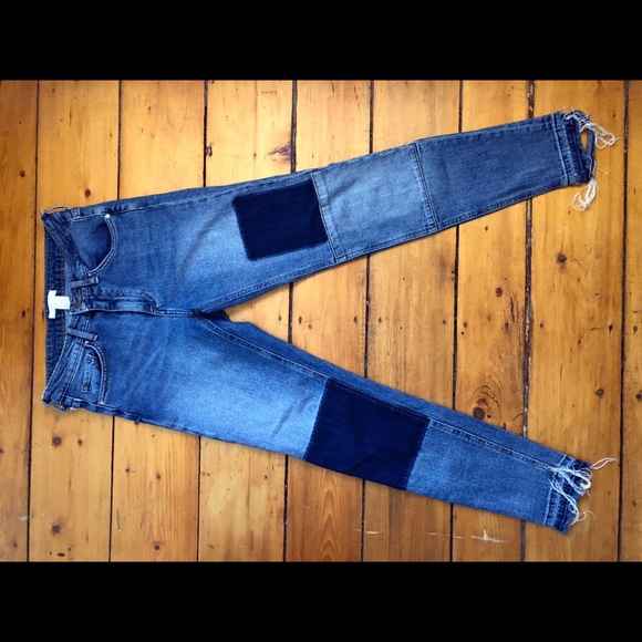 Mid rise patch & distressed skinny jean - Picture 4 of 5
